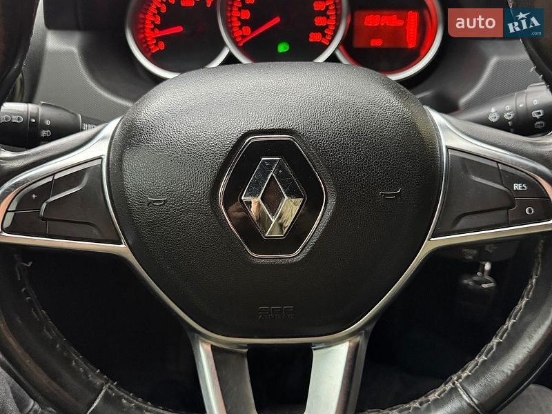Внедорожник / Кроссовер Renault Duster 2017 в Киеве