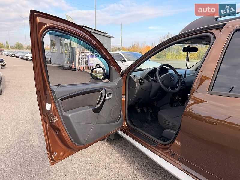 Внедорожник / Кроссовер Renault Duster 2011 в Кривом Роге