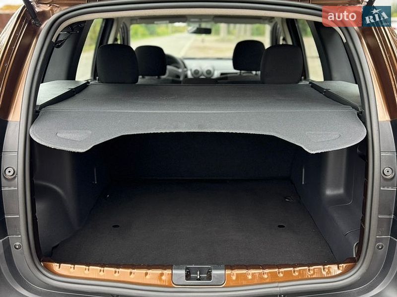 Внедорожник / Кроссовер Renault Duster 2013 в Киеве