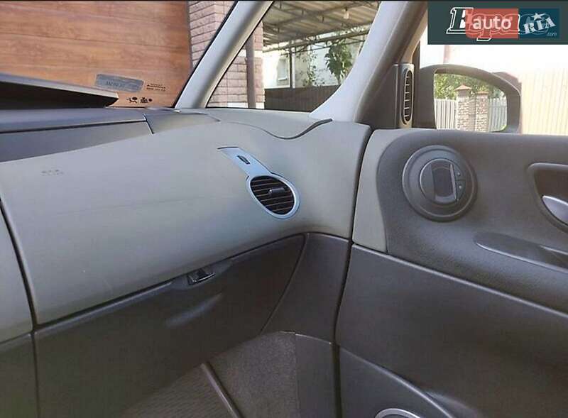 Мінівен Renault Espace 2005 в Києві