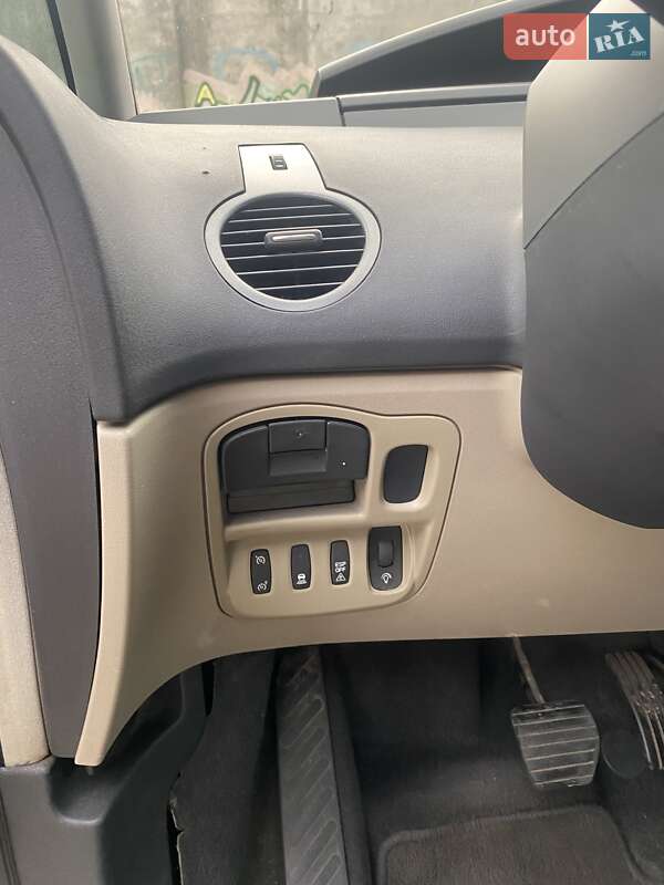 Мінівен Renault Espace 2010 в Чернігові фото 30 Мінівен Renault Espace 2010 в Чернігові