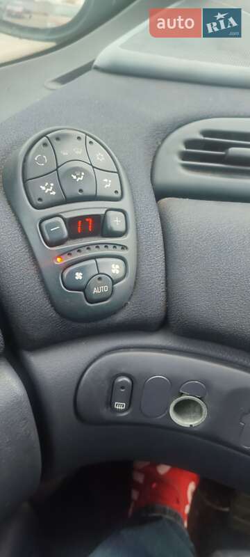Минивэн Renault Espace 2001 в Киеве