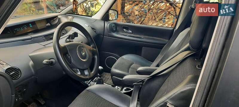 Минивэн Renault Espace 2010 в Кельменцах