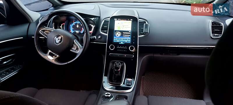 Минивэн Renault Espace 2015 в Балте