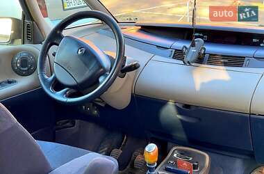 Минивэн Renault Espace 2004 в 