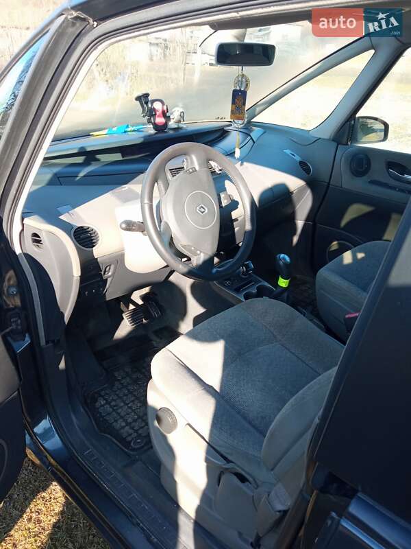 Минивэн Renault Espace 2004 в Борщеве