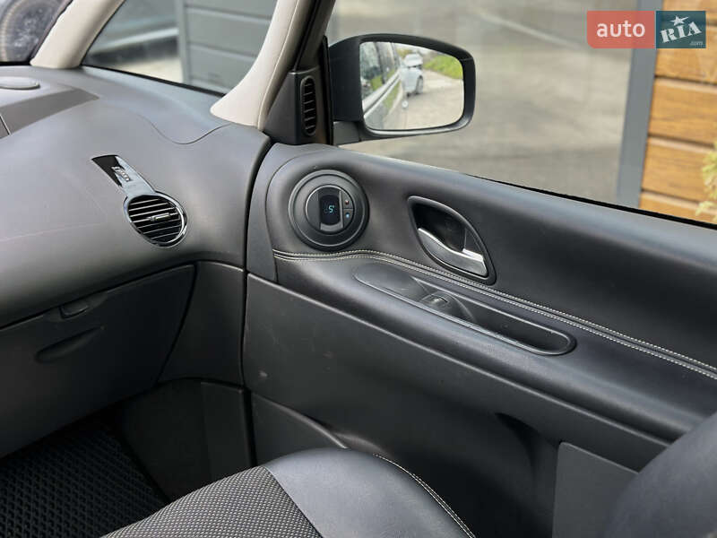 Мінівен Renault Espace 2011 в Шептицькому