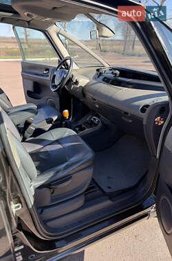 Минивэн Renault Espace 2005 в 