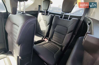 Минивэн Renault Espace 2017 в 