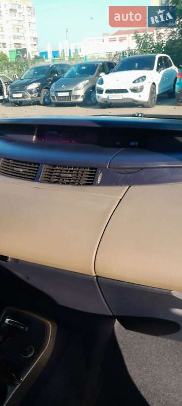 Минивэн Renault Espace 2004 в Коростене