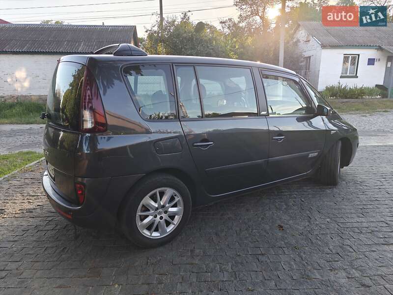 Минивэн Renault Espace 2010 в Гадяче