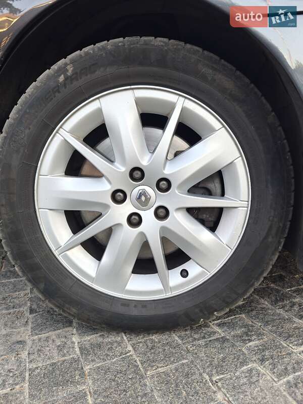 Минивэн Renault Espace 2010 в Гадяче