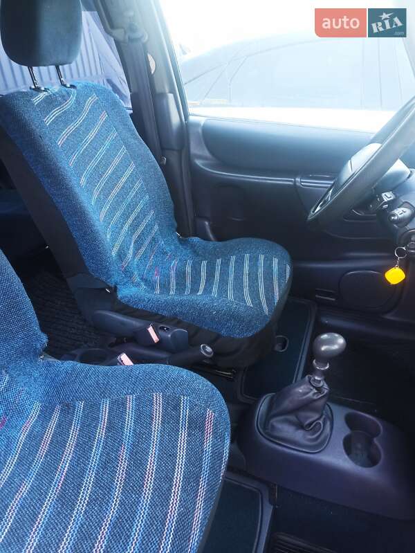 Мінівен Renault Espace 2002 в Ірпені фото 13 Мінівен Renault Espace 2002 в Ірпені