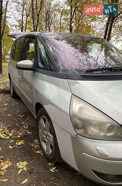 Минивэн Renault Espace 2004 в  фото 4 Минивэн Renault Espace 2004 в