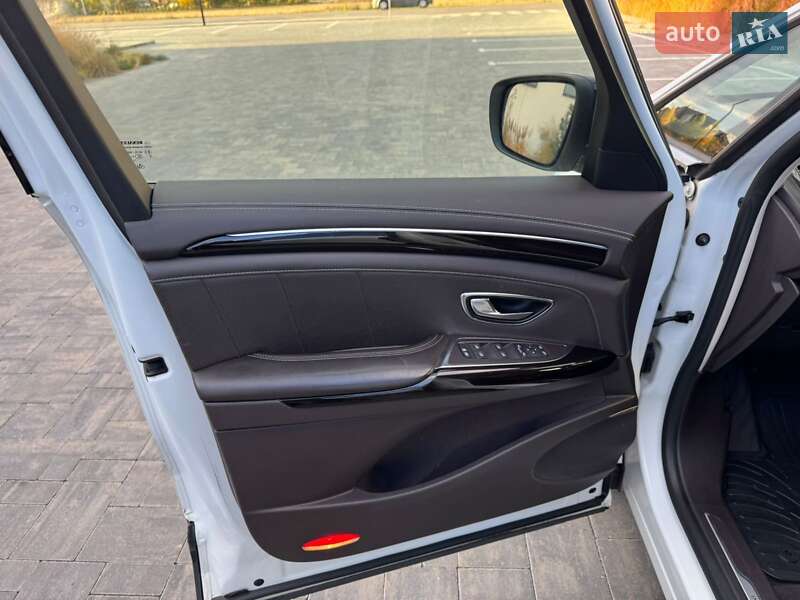 Минивэн Renault Espace 2015 в Луцке