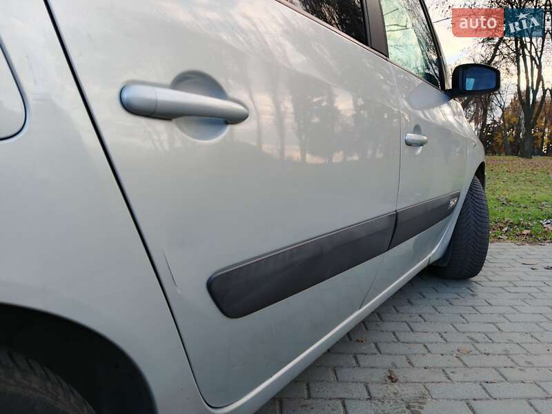 Минивэн Renault Espace 2004 в Запорожье фото 9 Минивэн Renault Espace 2004 в Запорожье