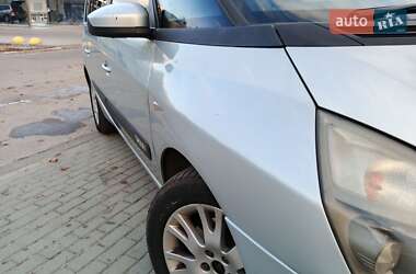 Мінівен Renault Espace 2004 в Запоріжжі