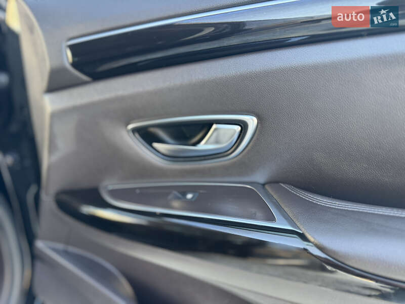 Минивэн Renault Espace 2016 в Дубно