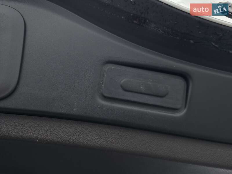 Мінівен Renault Espace 2015 в Дніпрі