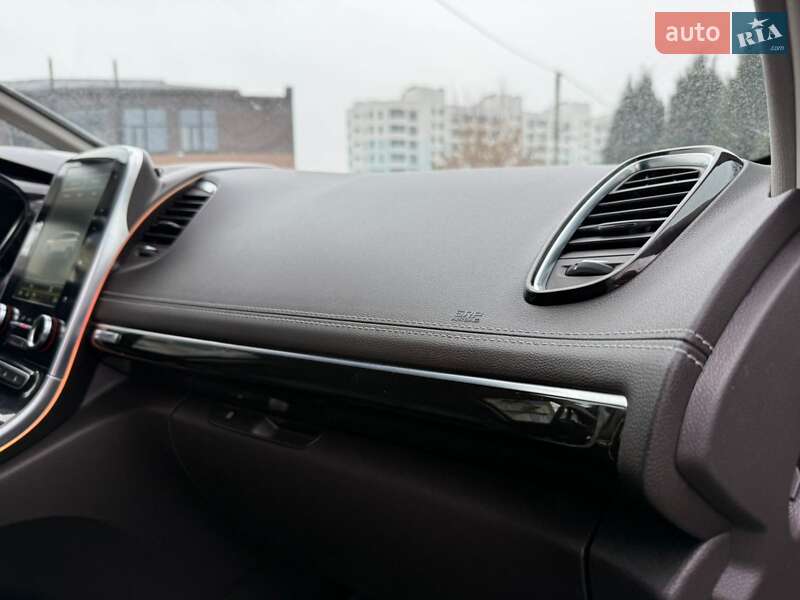 Минивэн Renault Espace 2015 в Луцке фото 50 Минивэн Renault Espace 2015 в Луцке