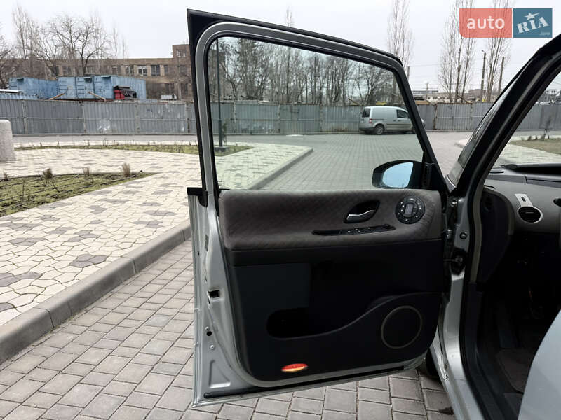 Мінівен Renault Espace 2004 в Одесі фото 34 Мінівен Renault Espace 2004 в Одесі