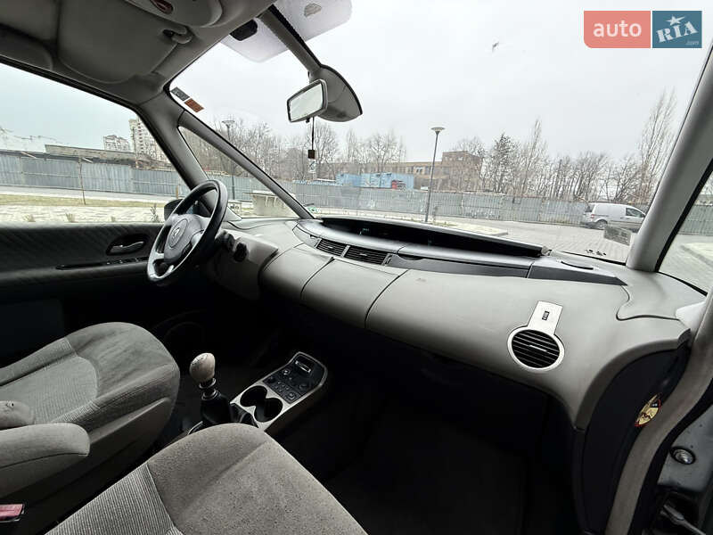 Мінівен Renault Espace 2004 в Одесі фото 52 Мінівен Renault Espace 2004 в Одесі