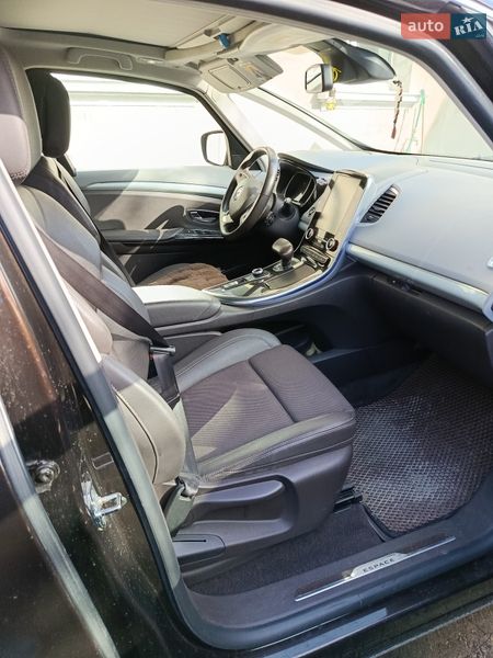 Минивэн Renault Espace 2015 в Кременце