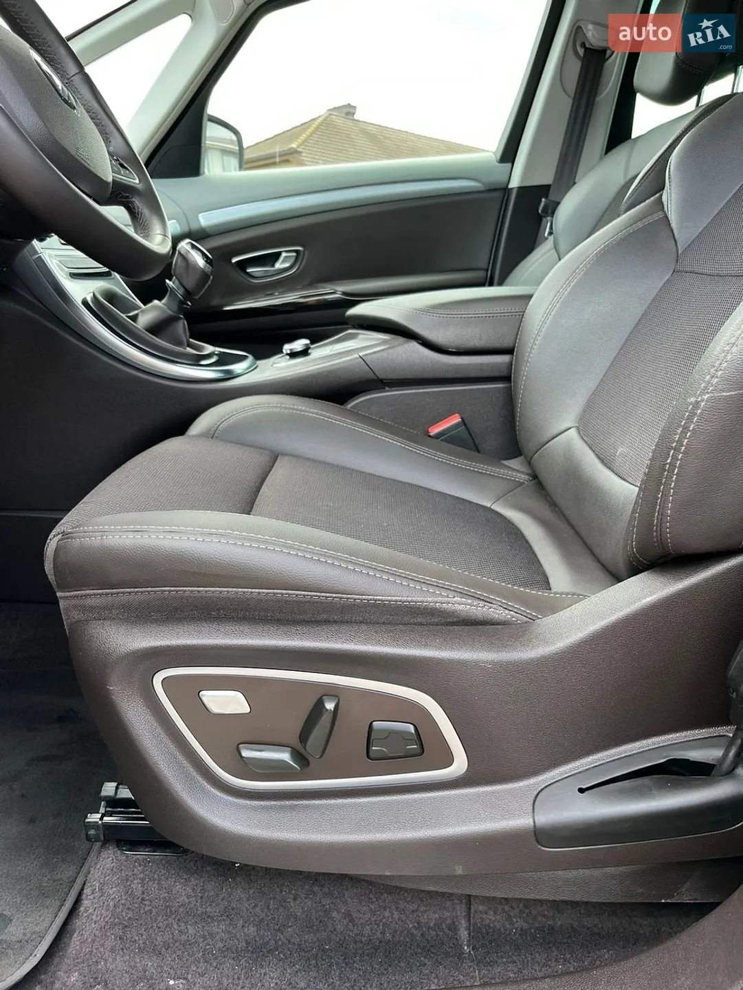 2017 Renault Espace - мініатюра 31