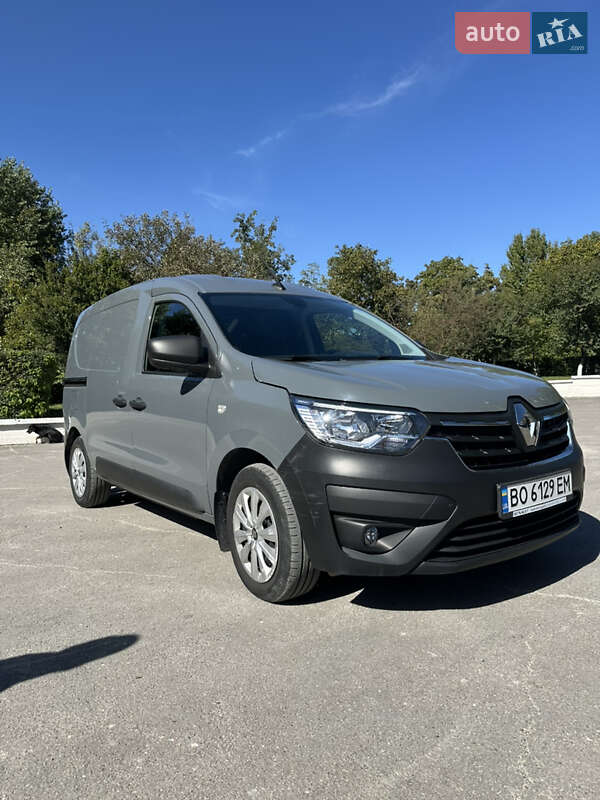 Грузовой фургон Renault Express 2023 в Тернополе
