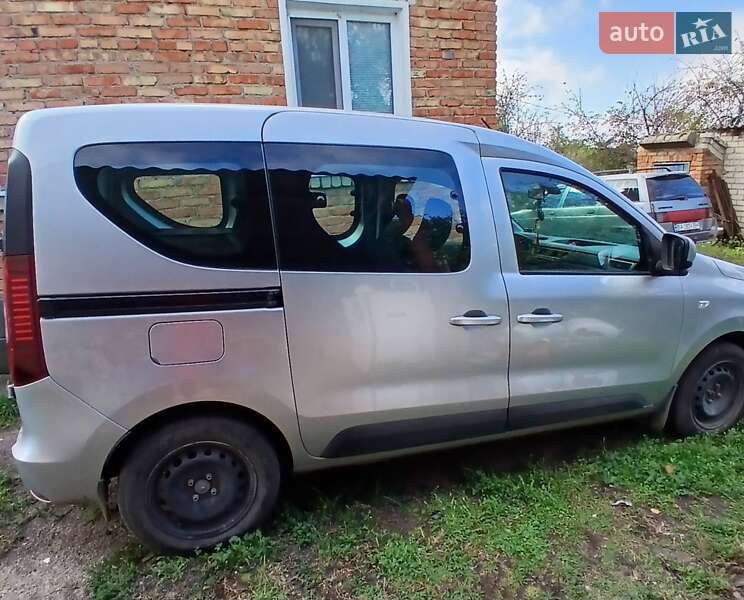 Мінівен Renault Express 2022 в Устинівці