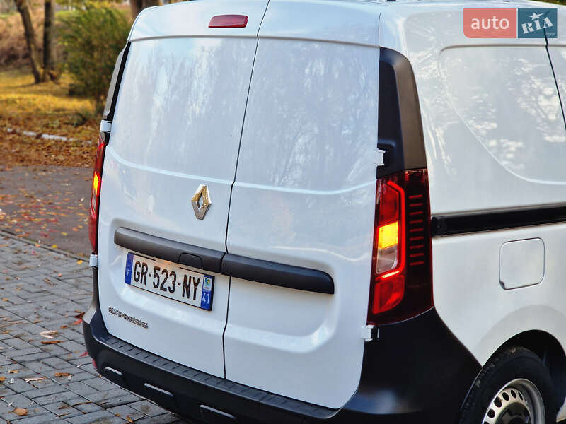 Грузовой фургон Renault Express 2023 в Дрогобыче