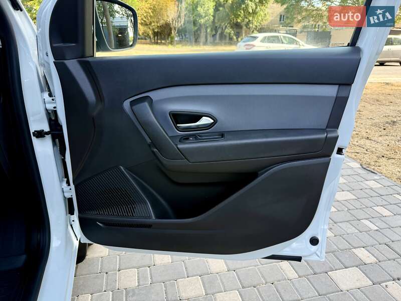 Мінівен Renault Express 2023 в Одесі фото 37 Мінівен Renault Express 2023 в Одесі