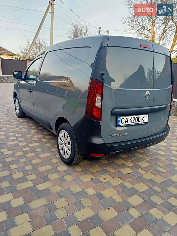 Грузовой фургон Renault Express 2024 в Звенигородке фото 5 Грузовой фургон Renault Express 2024 в Звенигородке