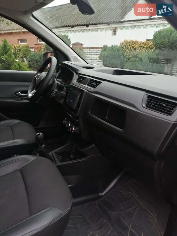 Вантажний фургон Renault Express 2021 в Умані