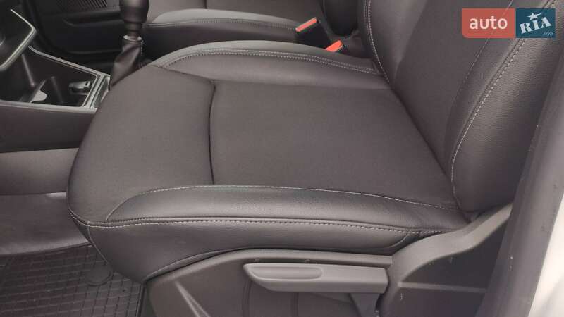 Вантажний фургон Renault Express 2023 в Дрогобичі