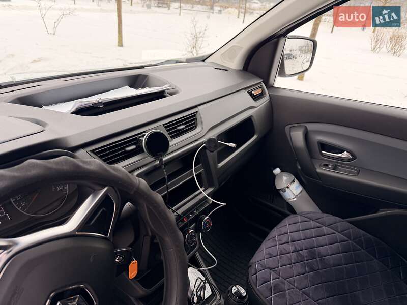 Вантажний фургон Renault Express 2023 в Ірпені