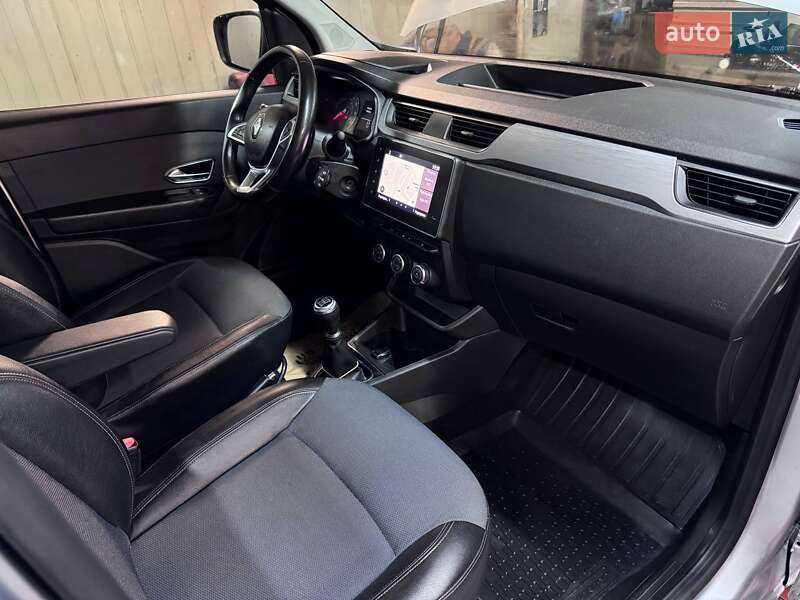 Мінівен Renault Express 2021 в Києві фото 45 Мінівен Renault Express 2021 в Києві