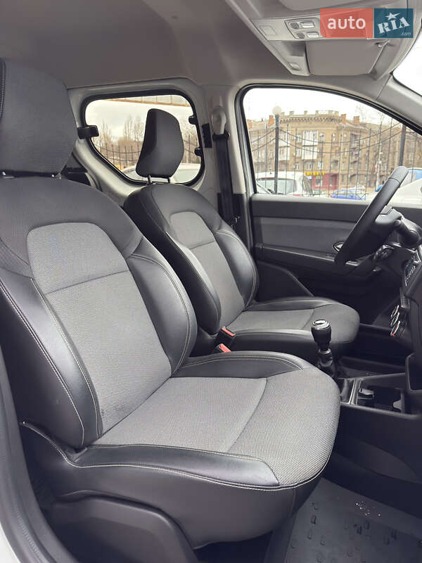 Минивэн Renault Express 2022 в Одессе фото 11 Минивэн Renault Express 2022 в Одессе