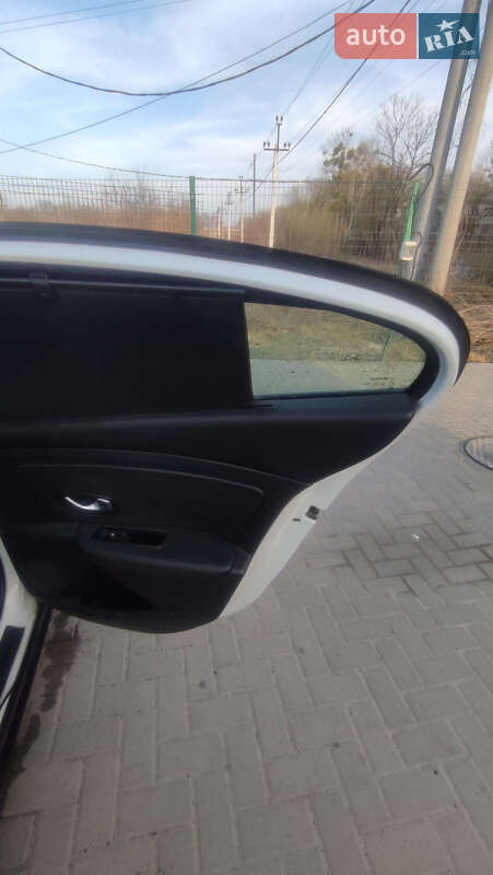Седан Renault Fluence Z.E. 2013 в Житомирі