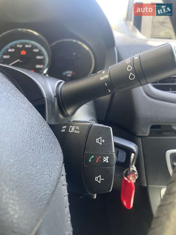 Седан Renault Fluence Z.E. 2012 в Луцке