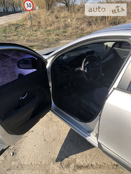 Седан Renault Fluence 2011 в Хмельницькому
