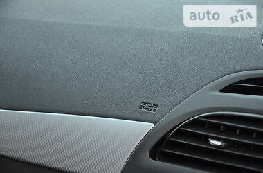 Седан Renault Fluence 2012 в 