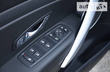 Седан Renault Fluence 2012 в 