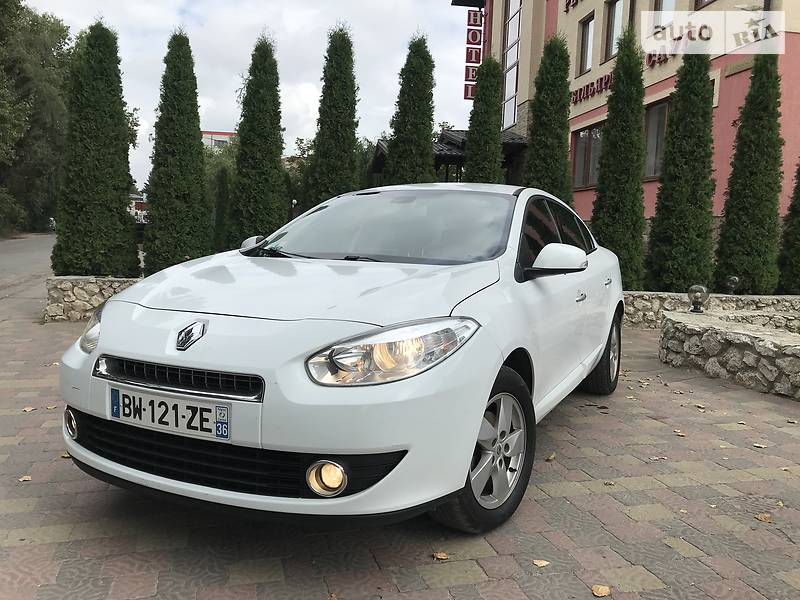 Седан Renault Fluence 2011 в Тернополі