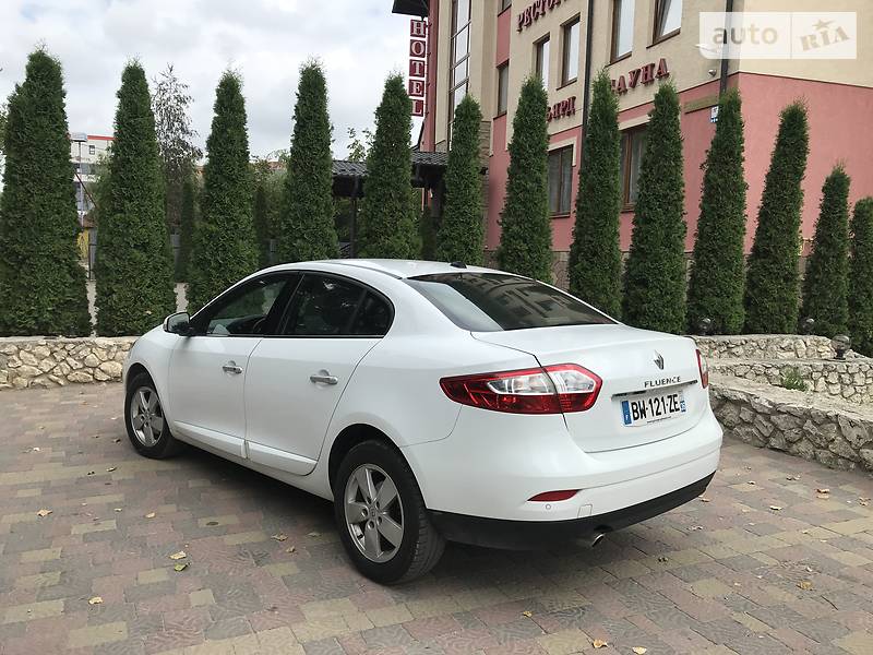 Седан Renault Fluence 2011 в Тернополі