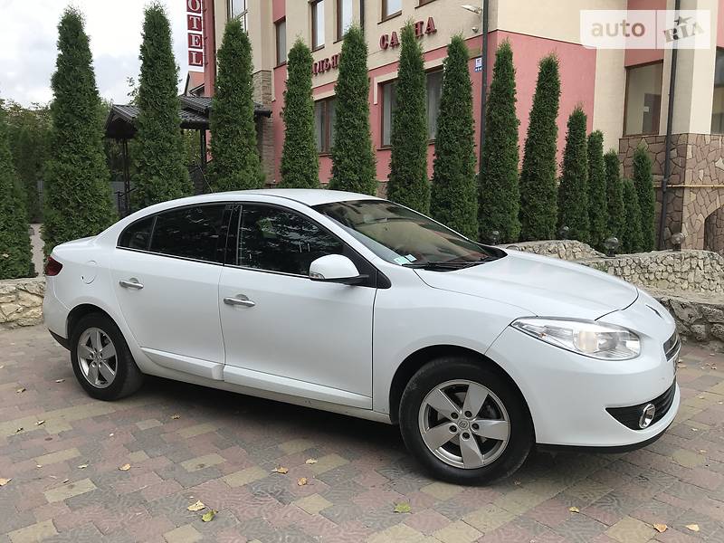 Седан Renault Fluence 2011 в Тернополі