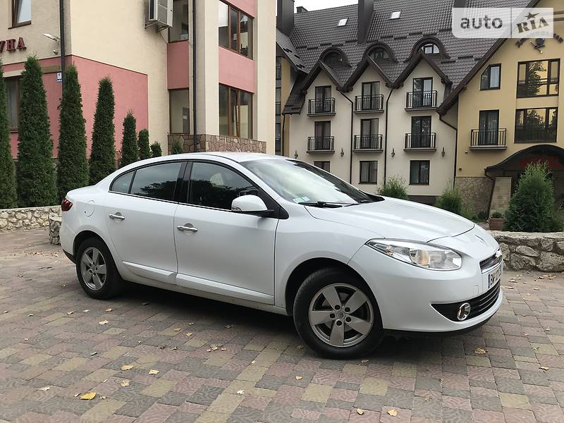 Седан Renault Fluence 2011 в Тернополі