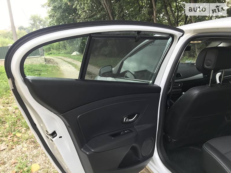 Седан Renault Fluence 2011 в Тернополі