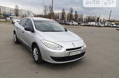 Седан Renault Fluence 2010 в Киеве