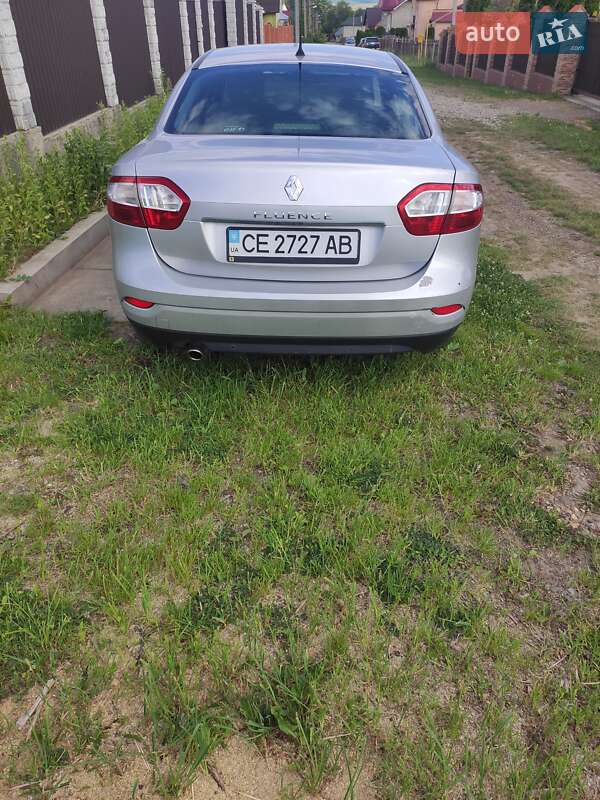 Седан Renault Fluence 2010 в Черновцах